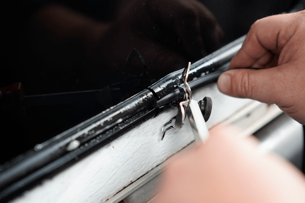 Starting point for the locking strip